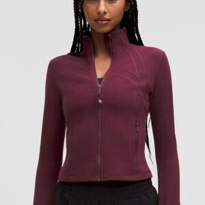 Lululemon Cropped Define Garnet Size 4